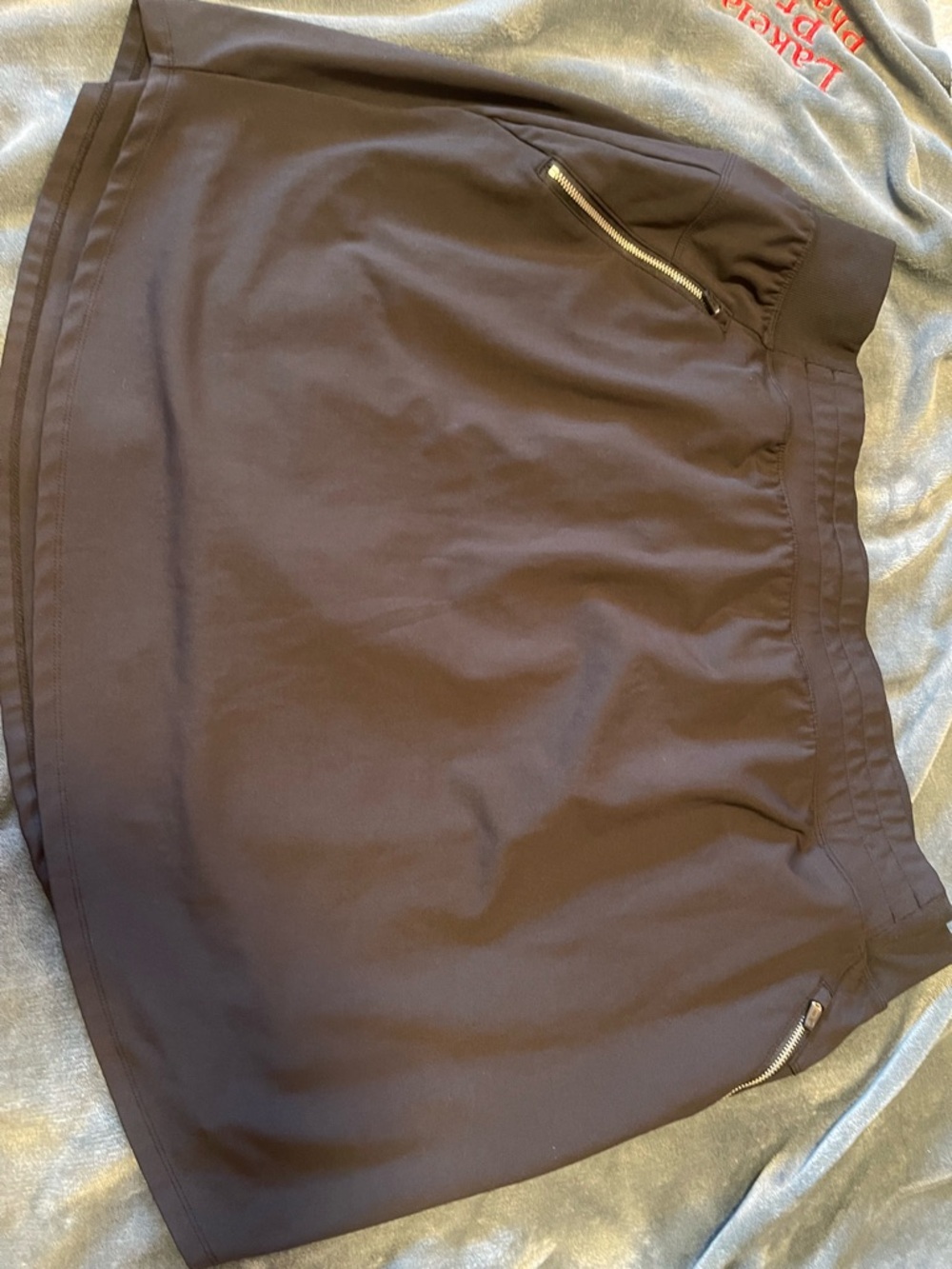 LIVI by Lane Bryant Active Skort Size 26/28 Black Built-In Shorts Zip Pockets